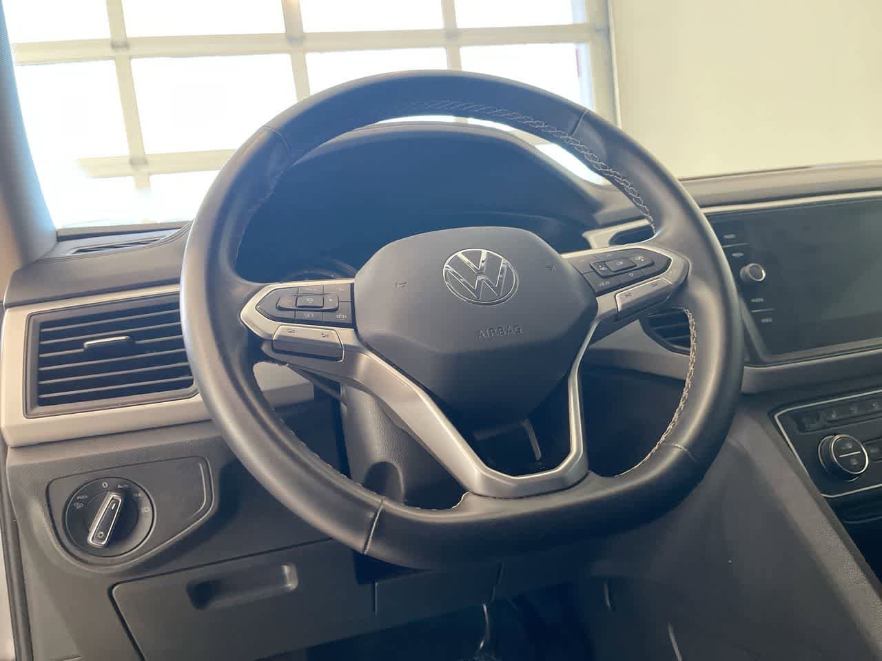 Thumbnail: 2021 Volkswagen Atlas - 14