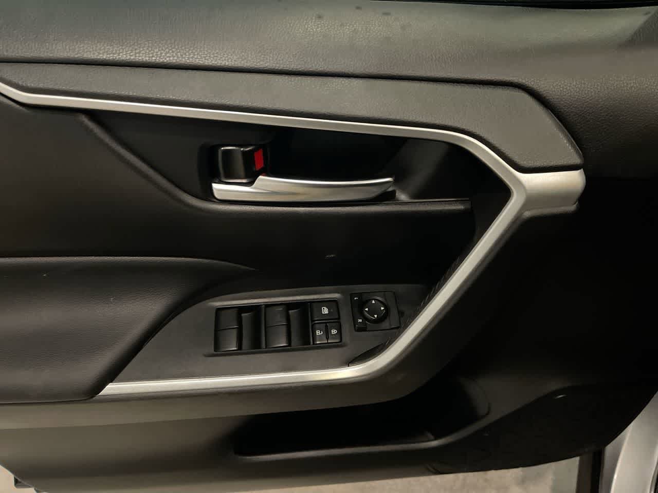 Thumbnail: 2021 Toyota RAV4 - 13