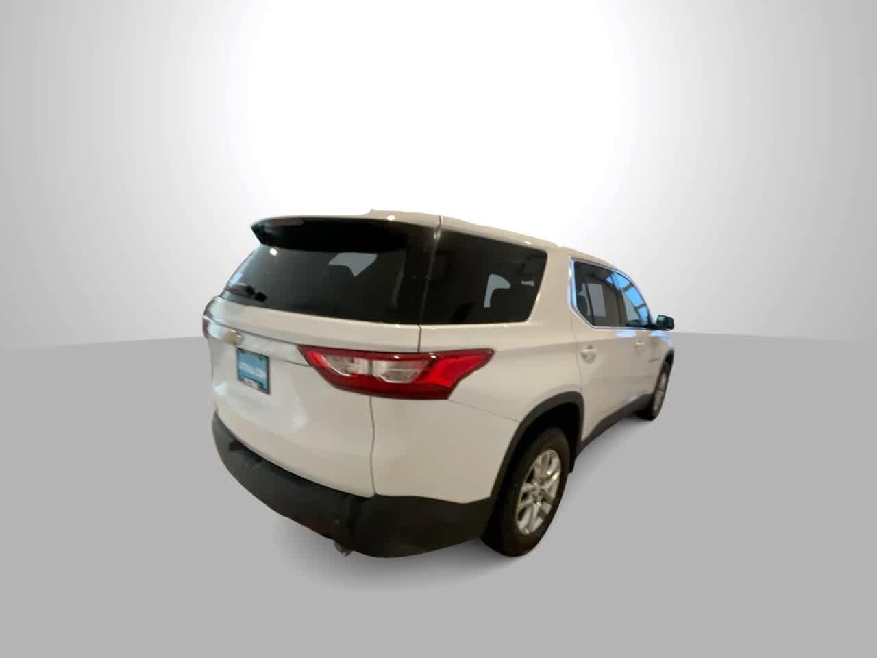 Thumbnail: 2021 Chevrolet Traverse - 8