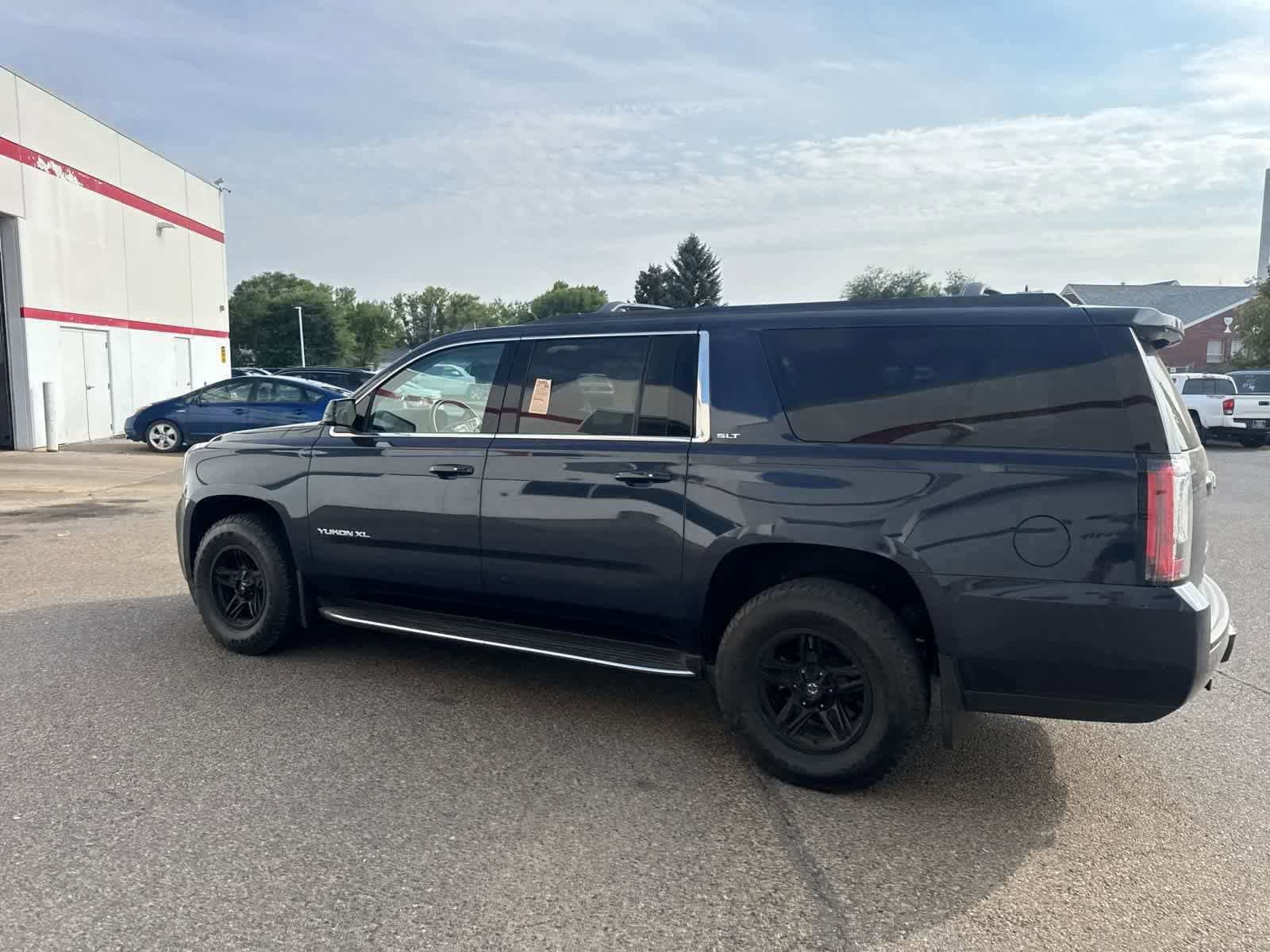 Thumbnail: 2019 GMC Yukon XL - 22