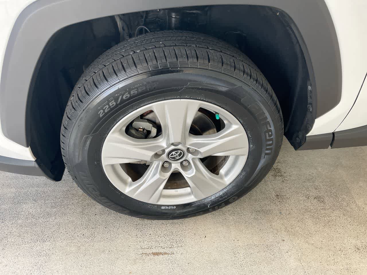 Thumbnail: 2021 Toyota RAV4 - 10