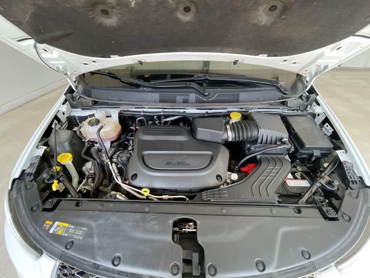 Thumbnail: 2023 Chrysler Pacifica - 25