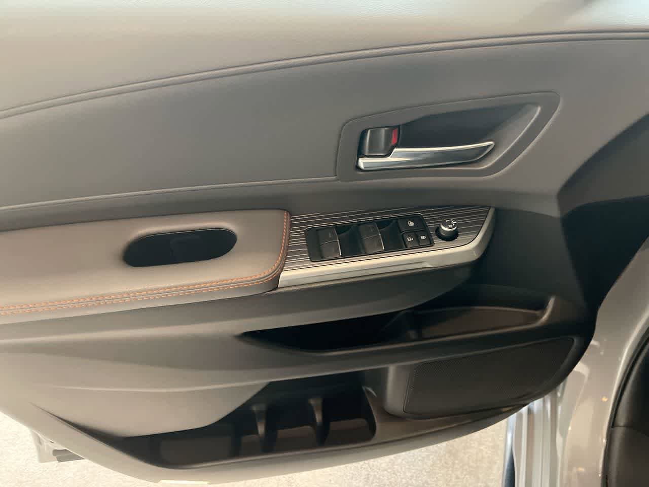 Thumbnail: 2024 Toyota Sienna - 13