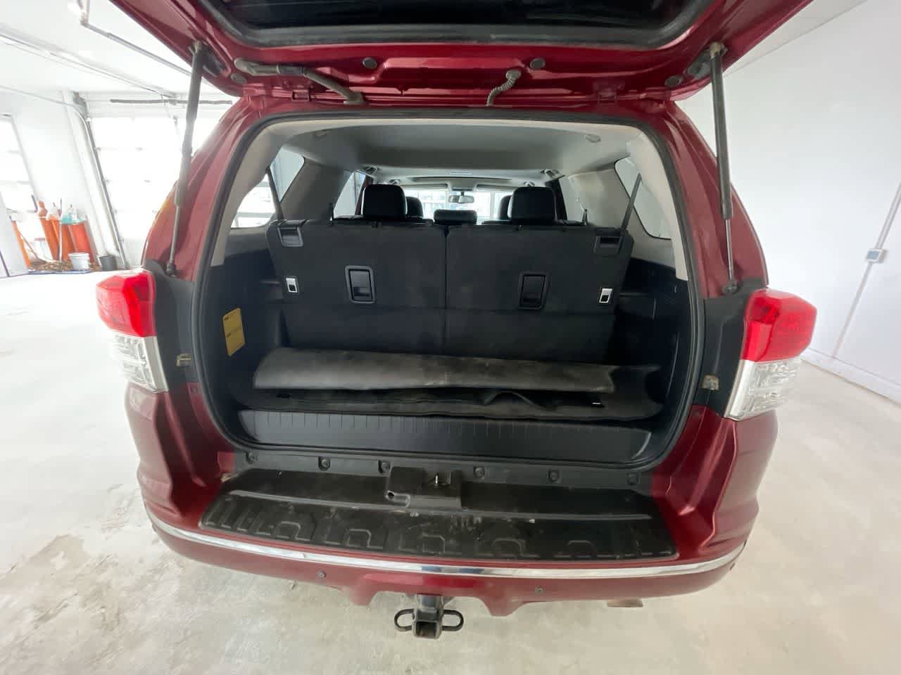 Thumbnail: 2013 Toyota 4Runner - 24