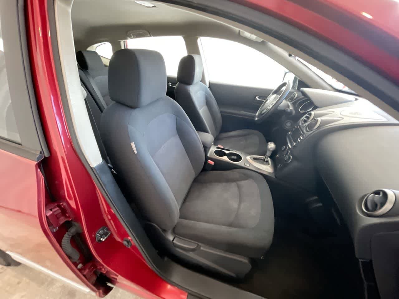 Thumbnail: 2014 Nissan Rogue - 23