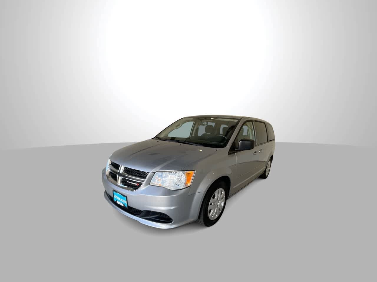 Thumbnail: 2017 Dodge Grand Caravan - 4