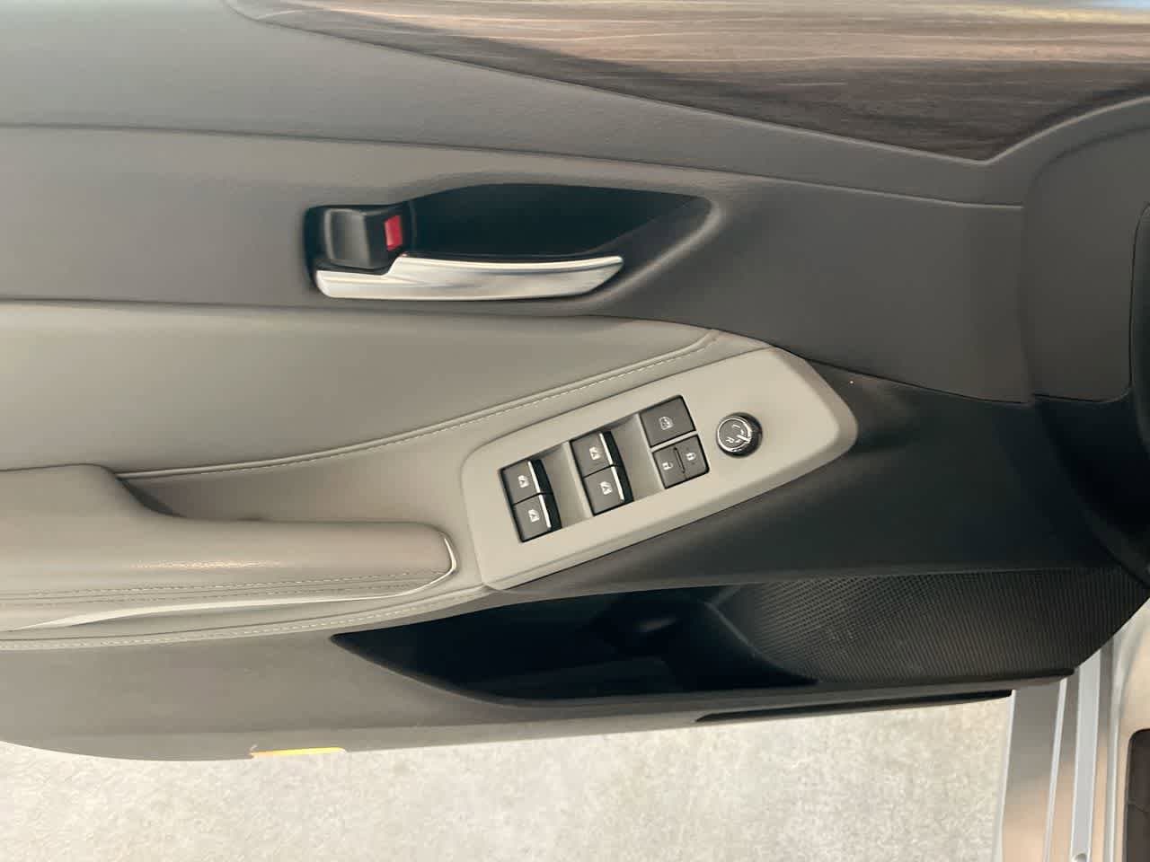 Thumbnail: 2021 Toyota Avalon - 13