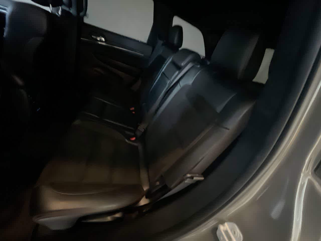 Thumbnail: 2019 Jeep Grand Cherokee - 23