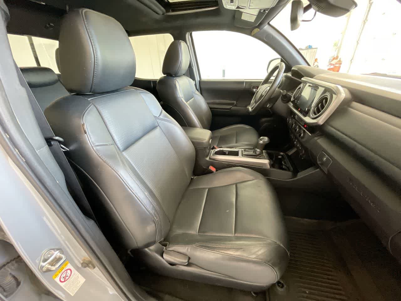 2018 Toyota Tacoma  25