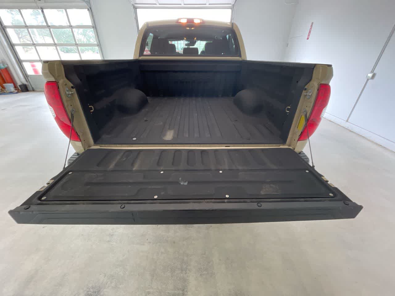 Thumbnail: 2019 Toyota Tundra - 21