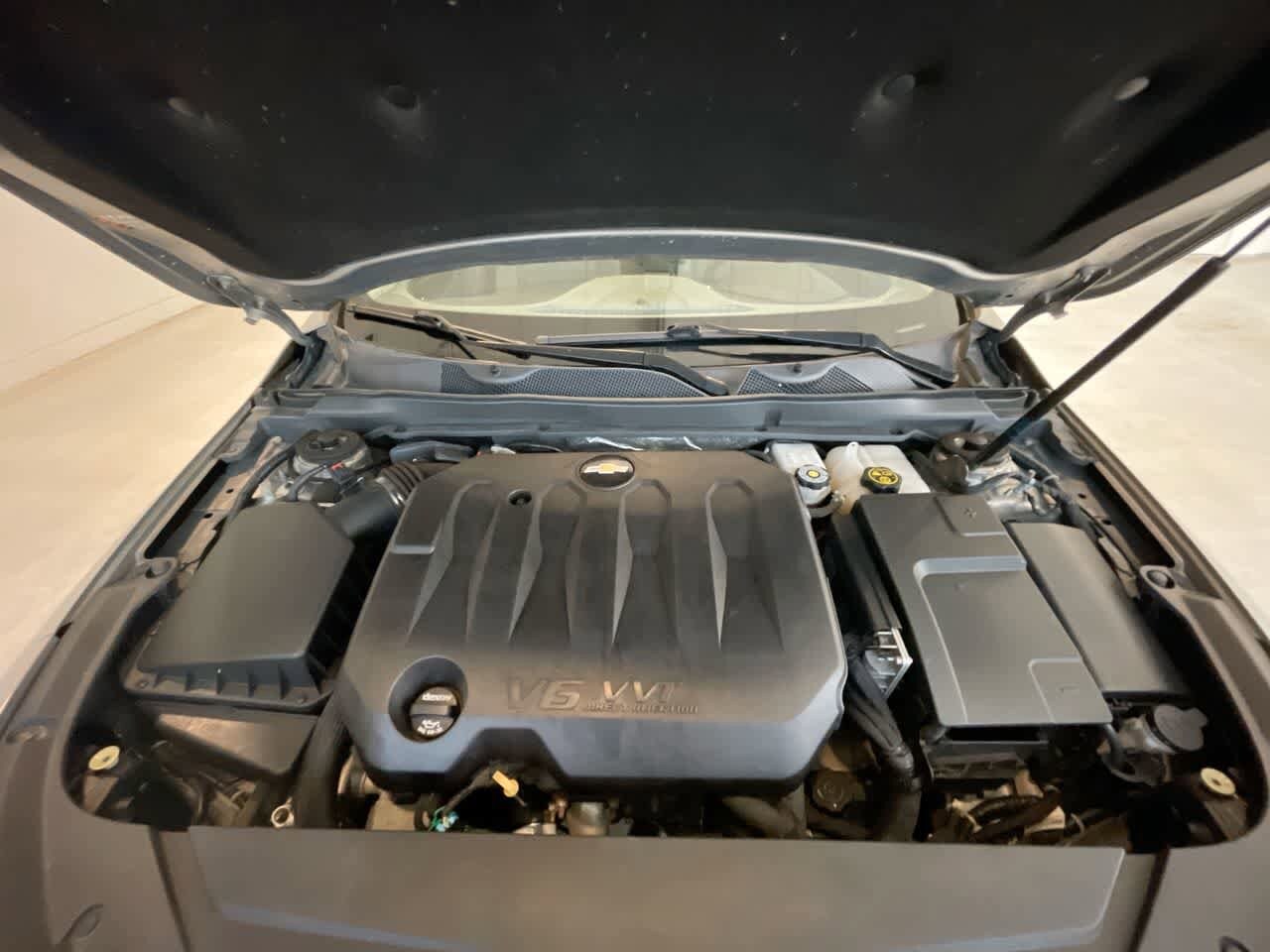 2018 Chevrolet Impala LT 25