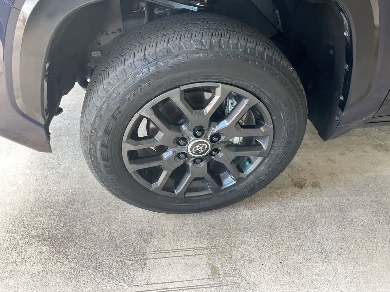 Thumbnail: 2024 Toyota Tundra - 10