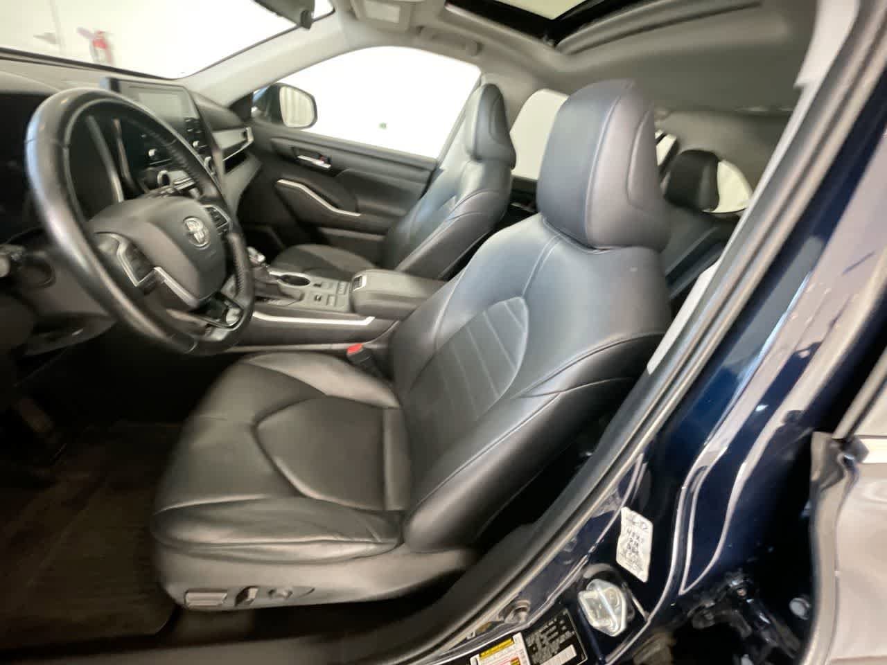 Thumbnail: 2020 Toyota Highlander - 11