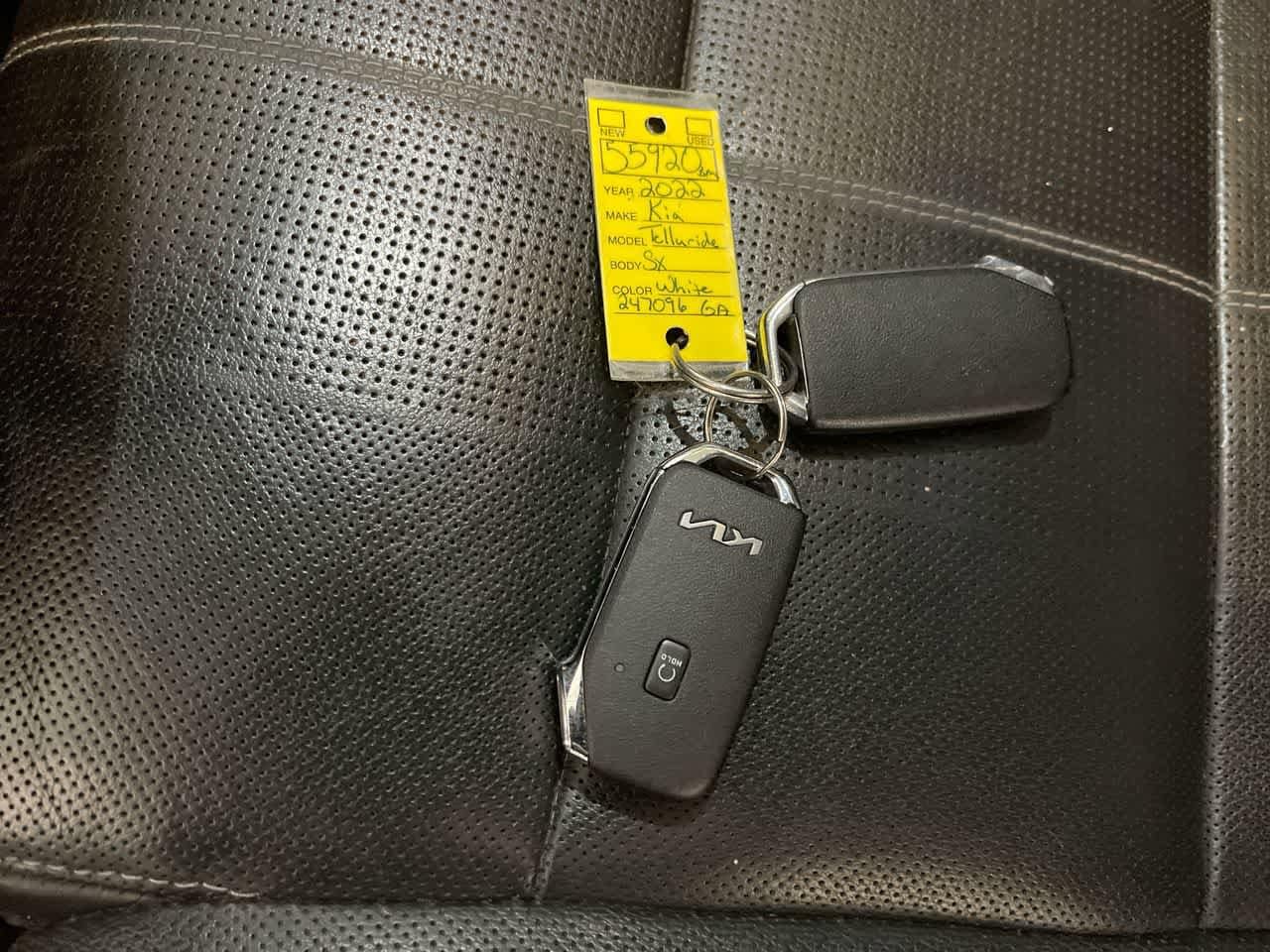 Thumbnail: 2022 Kia Telluride - 28