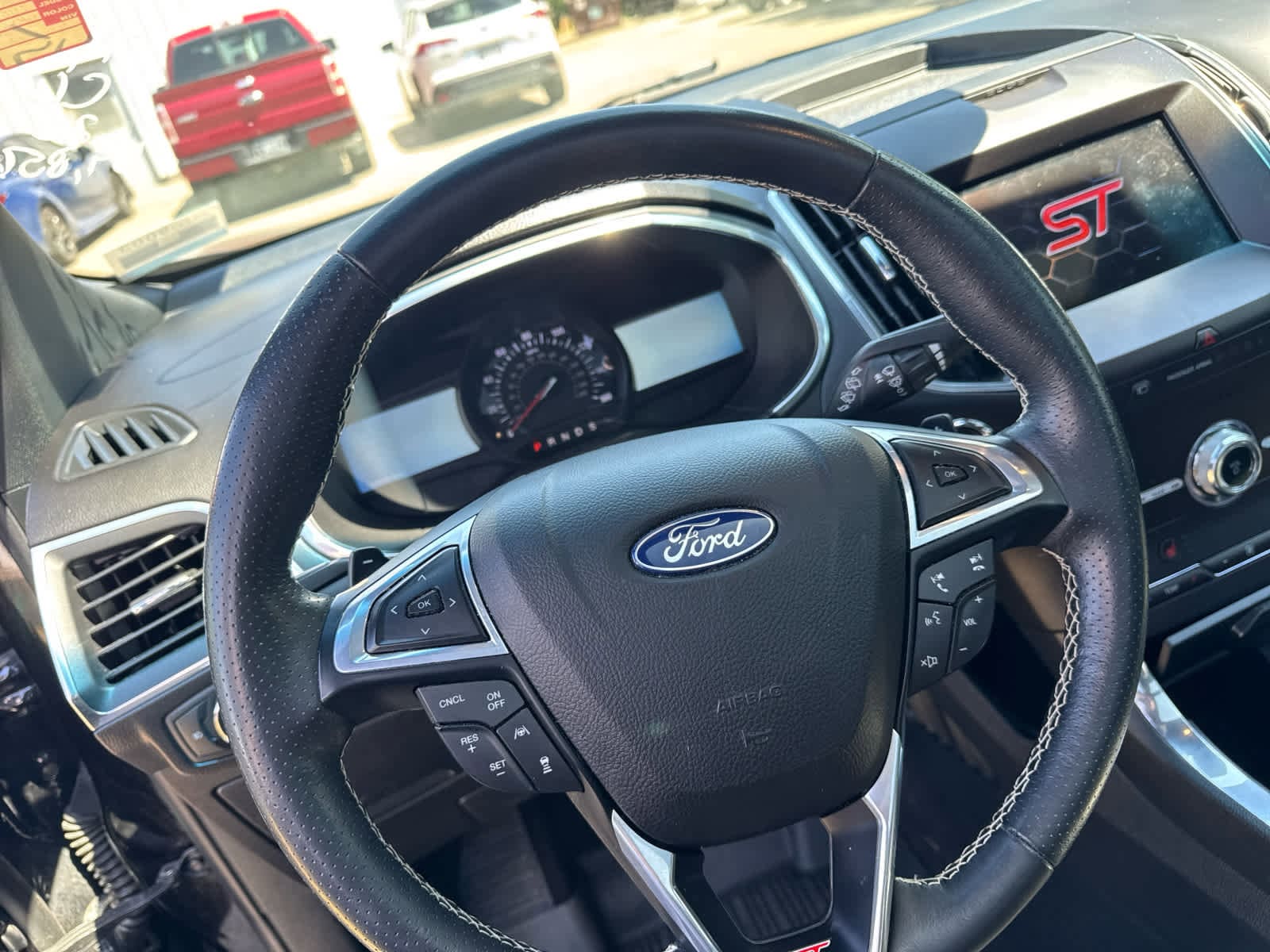 Thumbnail: 2020 Ford Edge - 34