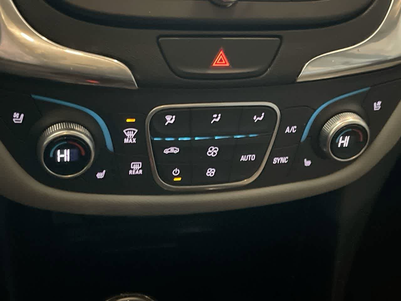 Thumbnail: 2018 Chevrolet Equinox - 19