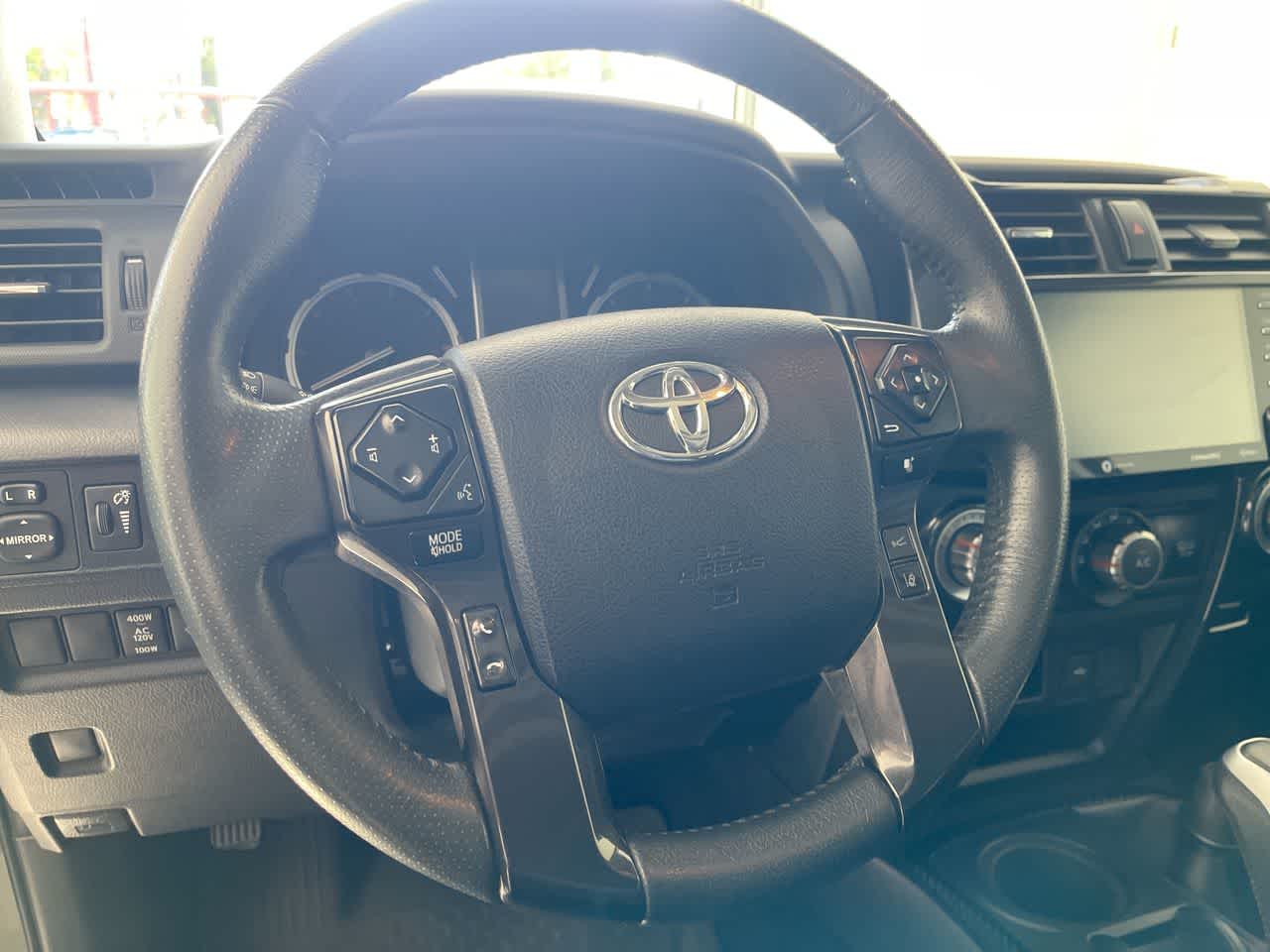 Thumbnail: 2022 Toyota 4Runner - 14