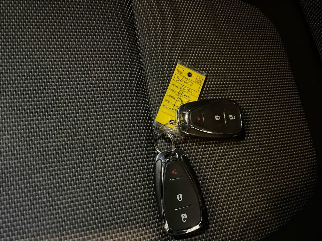 Thumbnail: 2021 Chevrolet Traverse - 27