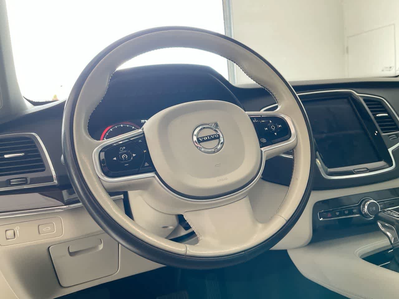 Thumbnail: 2019 Volvo XC90 - 14