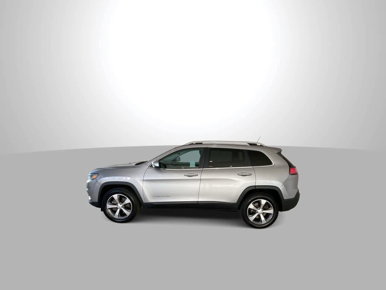 Thumbnail: 2019 Jeep Cherokee - 5