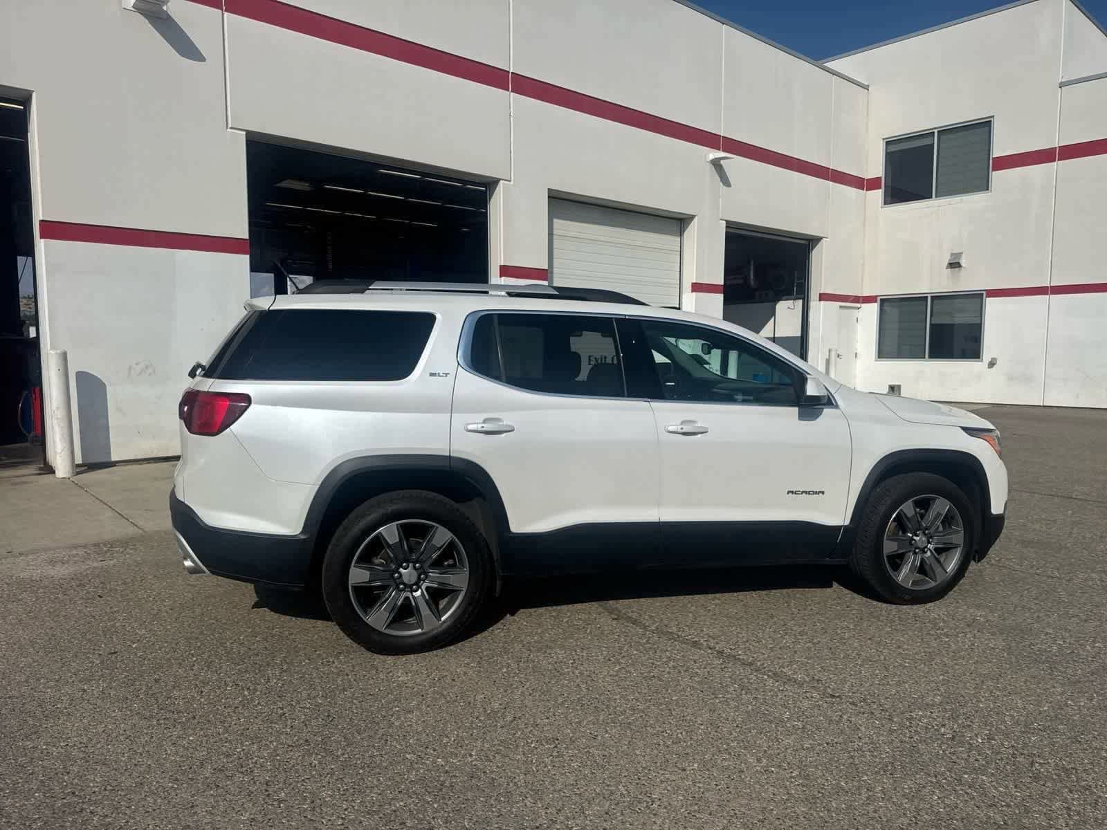 Thumbnail: 2017 GMC Acadia - 6