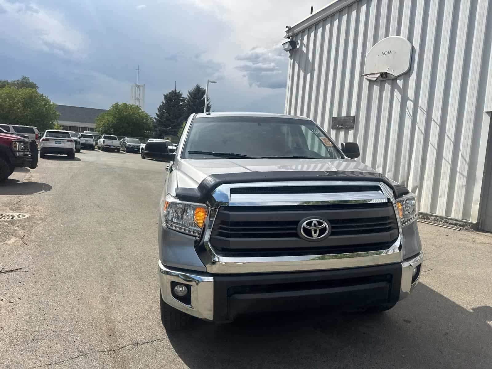 Thumbnail: 2015 Toyota Tundra - 6
