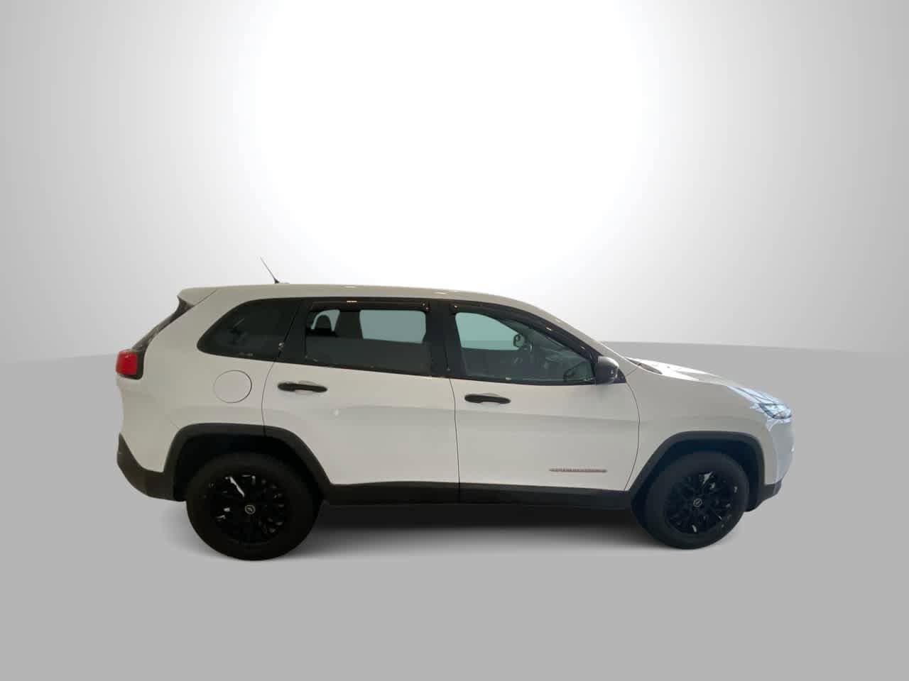 Thumbnail: 2015 Jeep Cherokee - 9