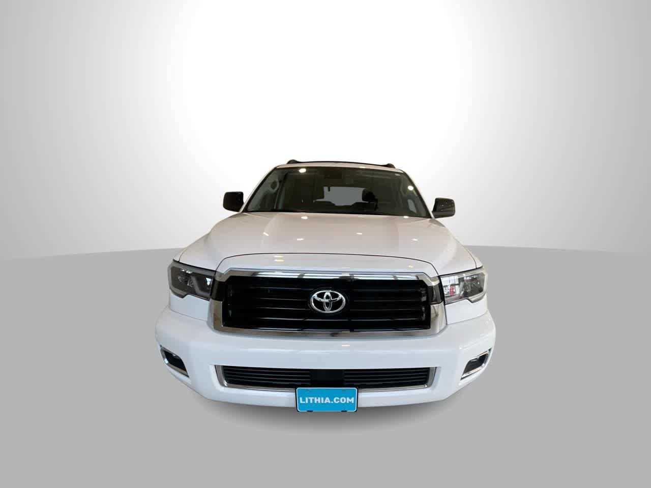 Thumbnail: 2019 Toyota Sequoia - 3