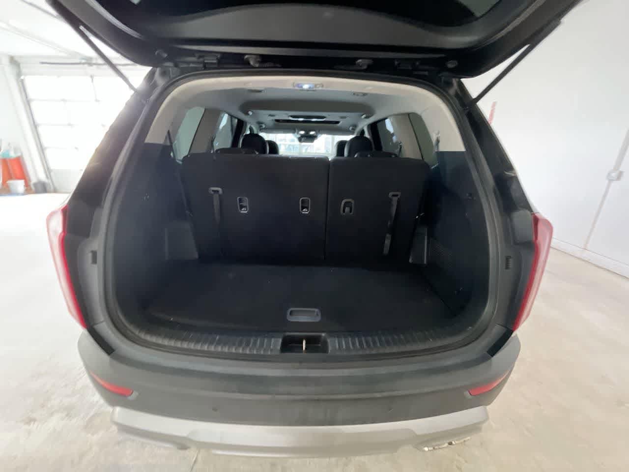 Thumbnail: 2020 Kia Telluride - 24