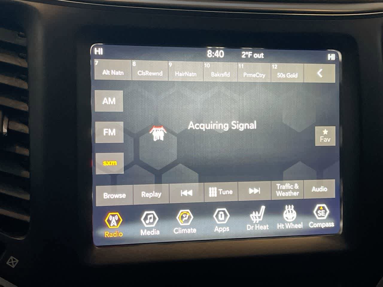 Thumbnail: 2019 Jeep Cherokee - 16