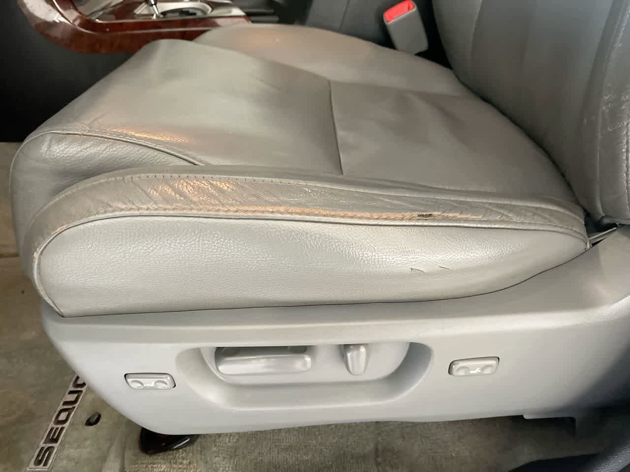 Thumbnail: 2008 Toyota Sequoia - 12