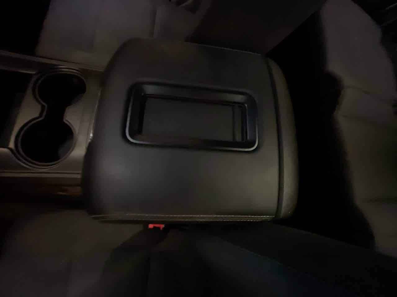 Thumbnail: 2017 GMC Yukon - 21