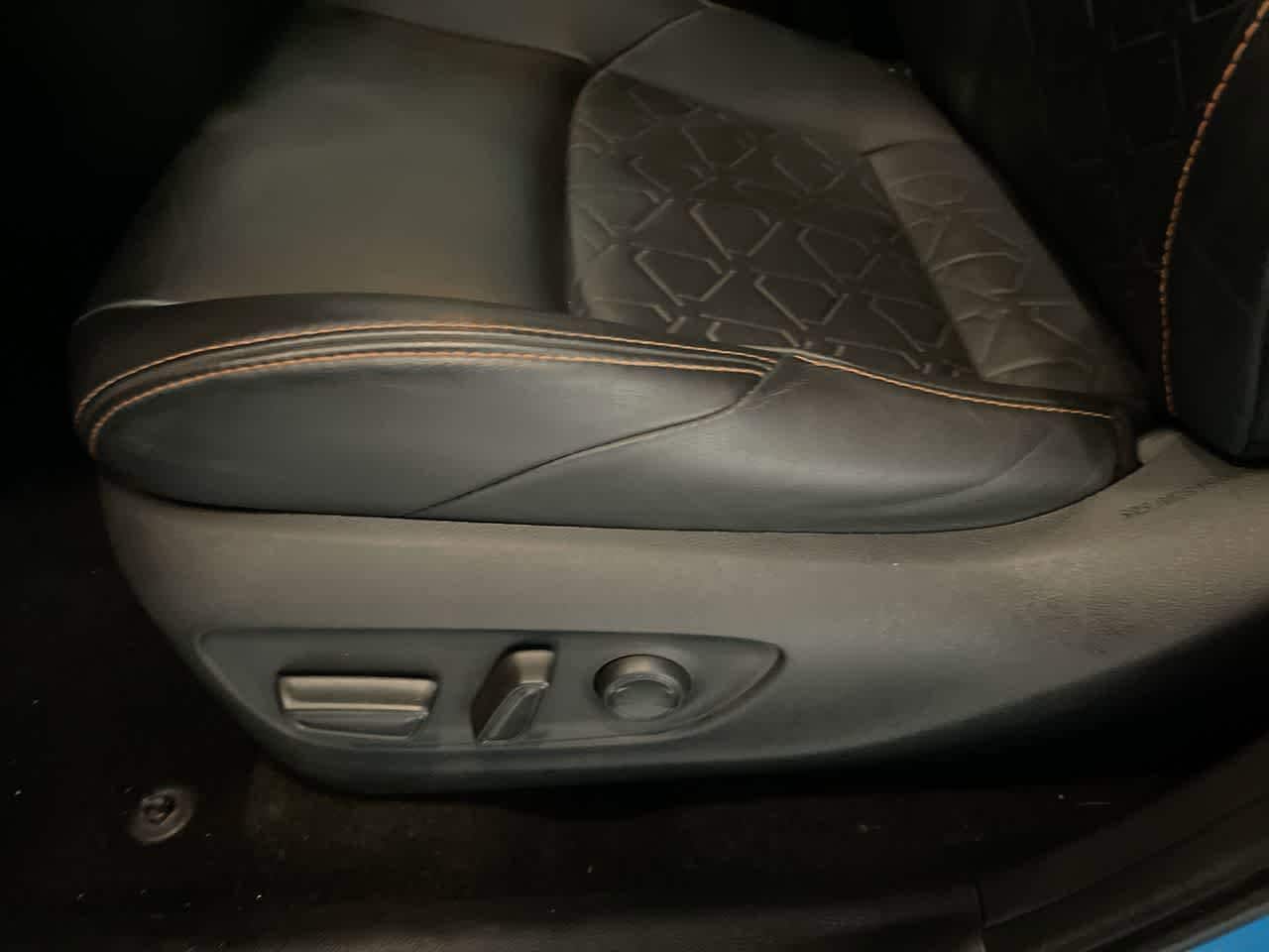 Thumbnail: 2019 Toyota RAV4 - 12