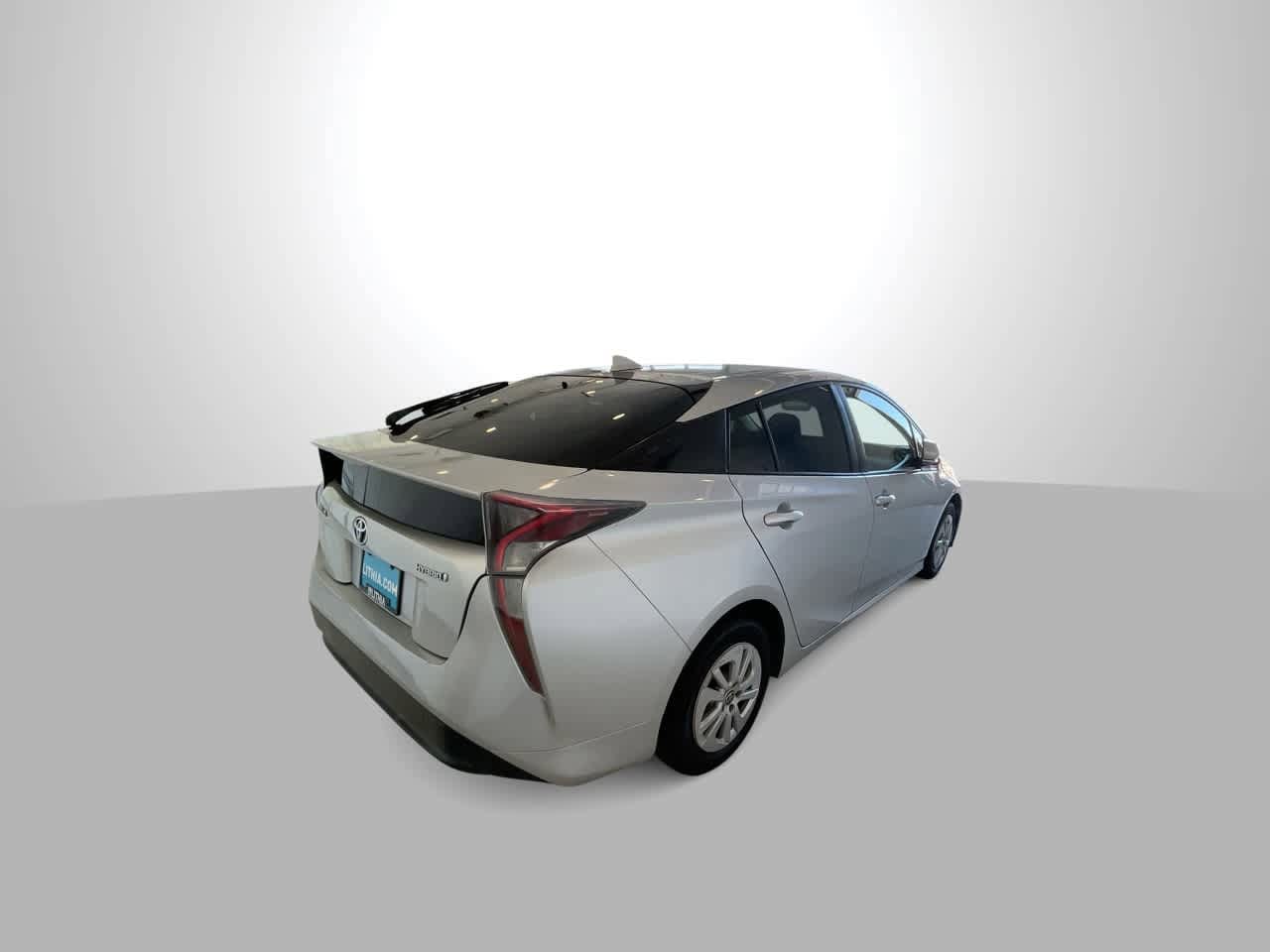 Thumbnail: 2017 Toyota Prius - 8