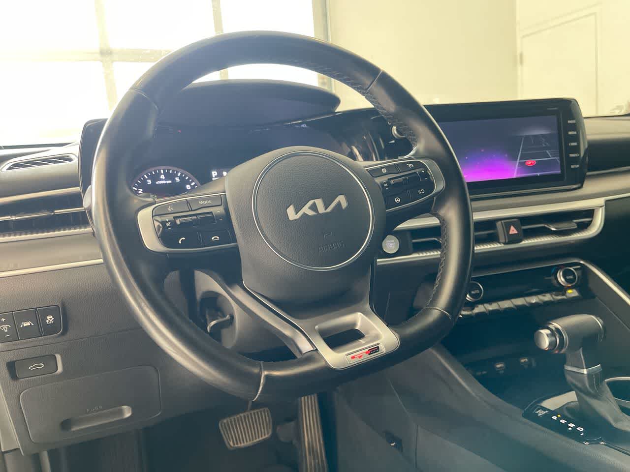 Thumbnail: 2022 Kia K5 - 13