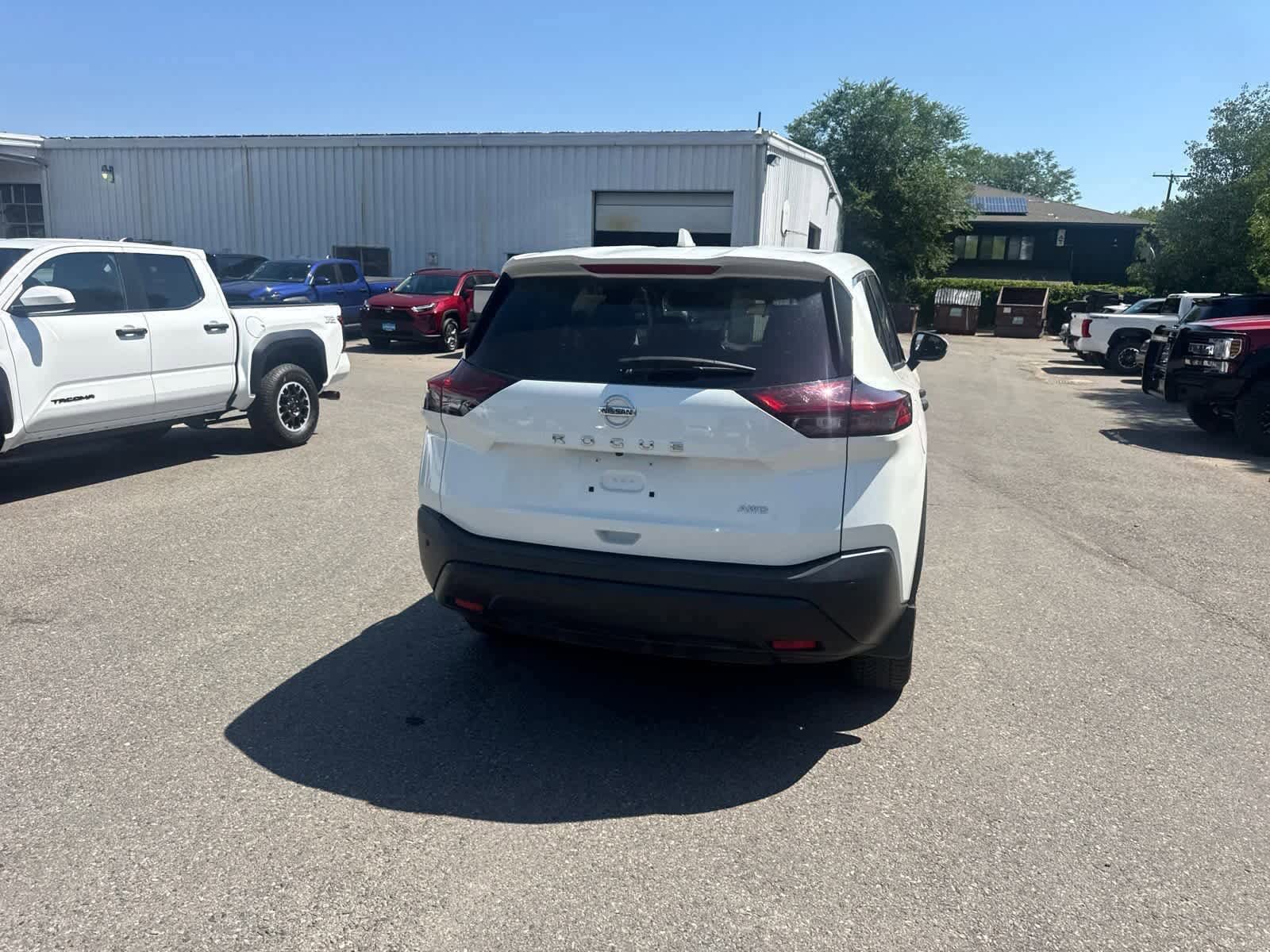 Thumbnail: 2021 Nissan Rogue - 24