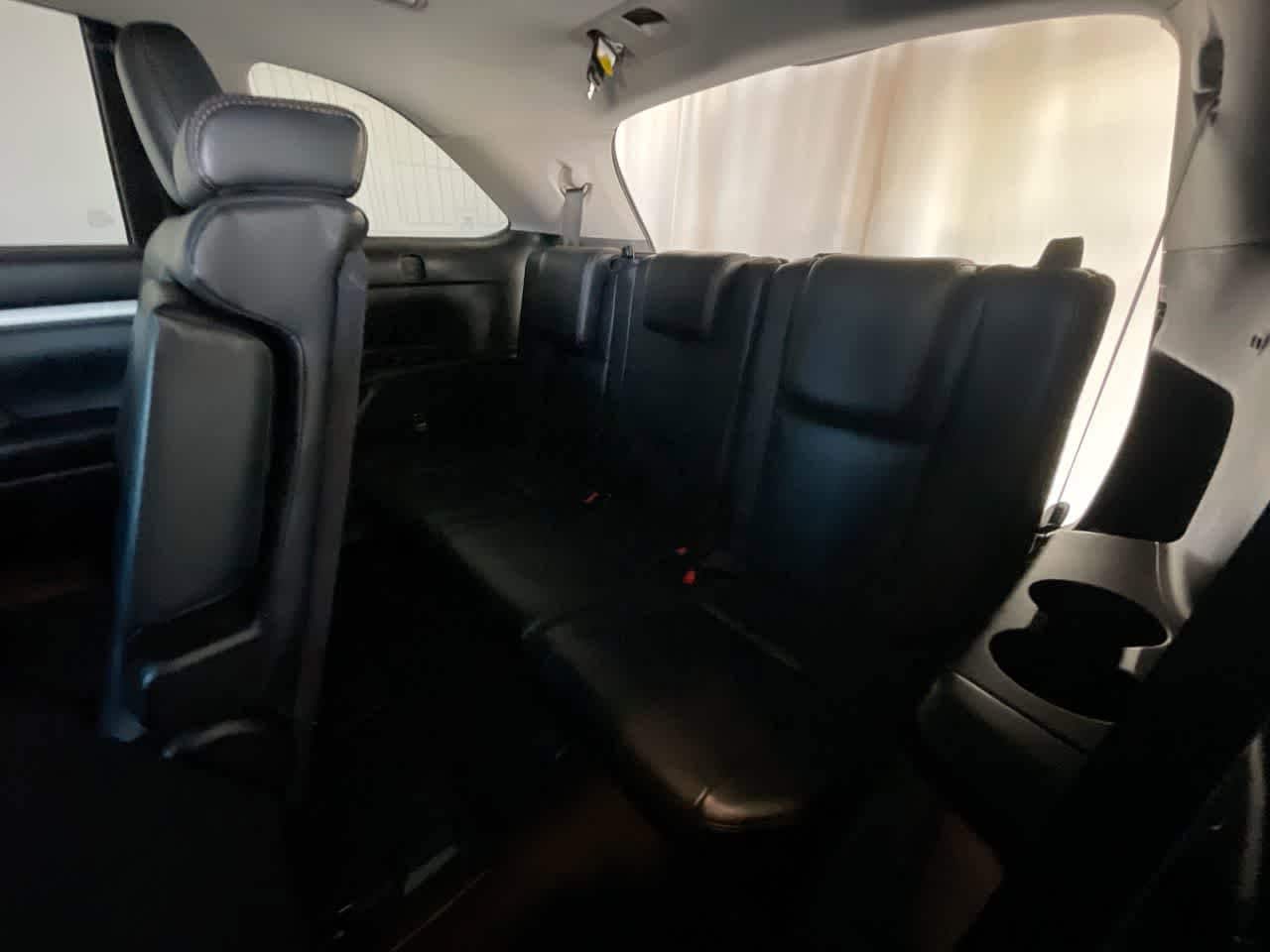 Thumbnail: 2018 Toyota Highlander - 24