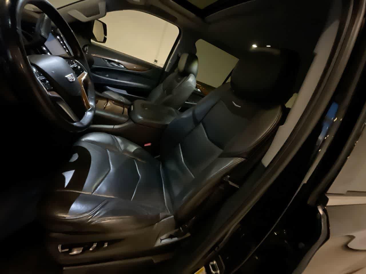 Thumbnail: 2018 Cadillac Escalade - 11