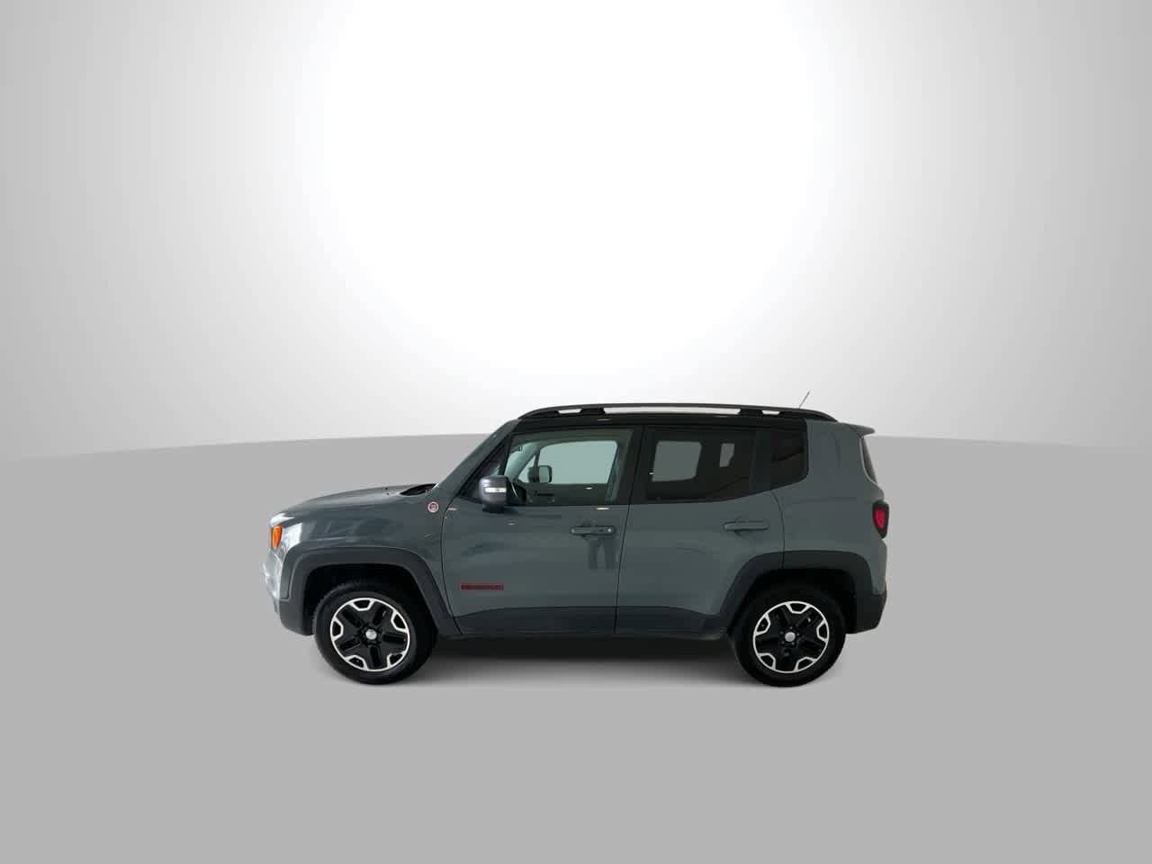 Thumbnail: 2015 Jeep Renegade - 5