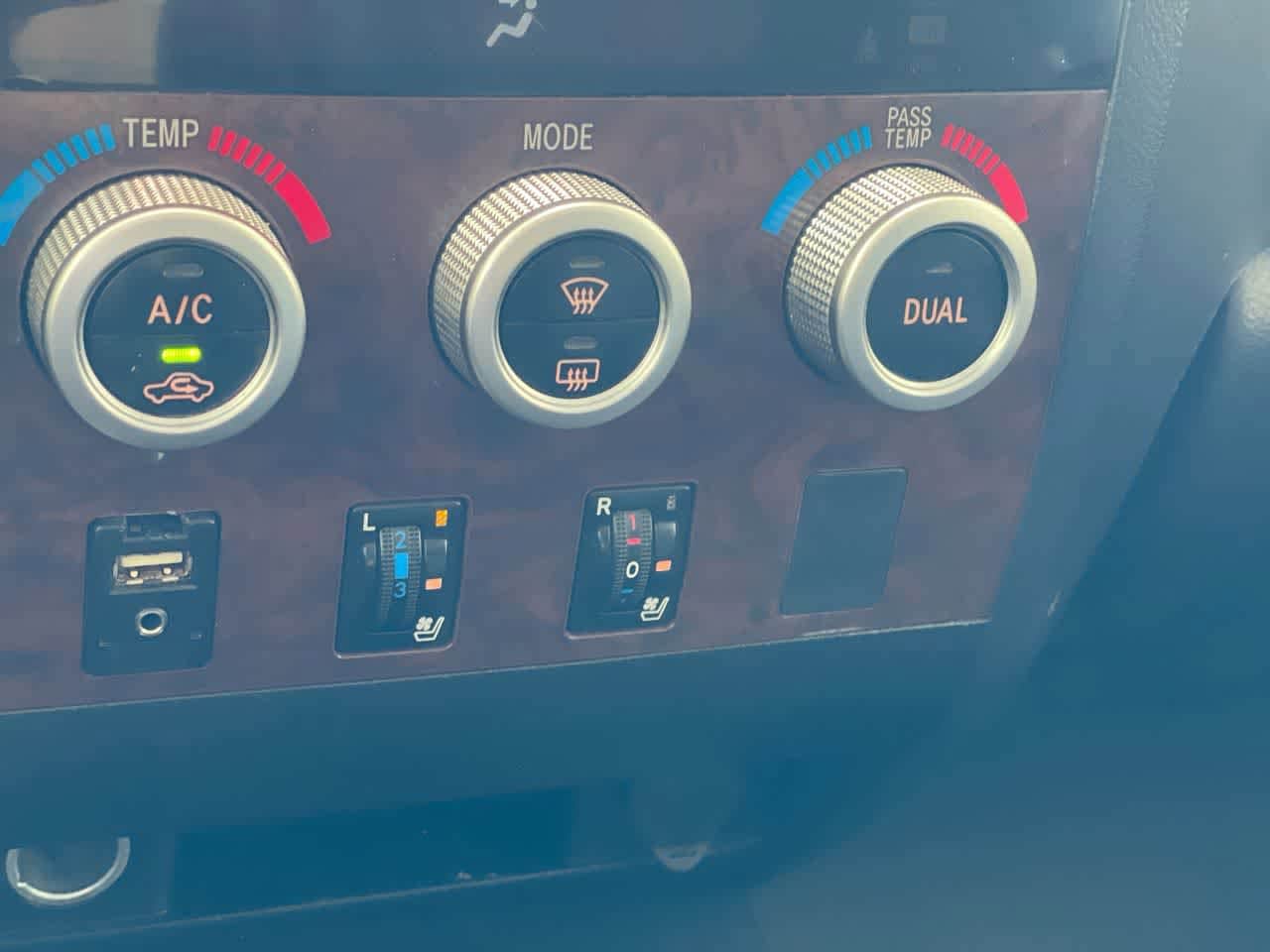 Thumbnail: 2013 Toyota Tundra - 18