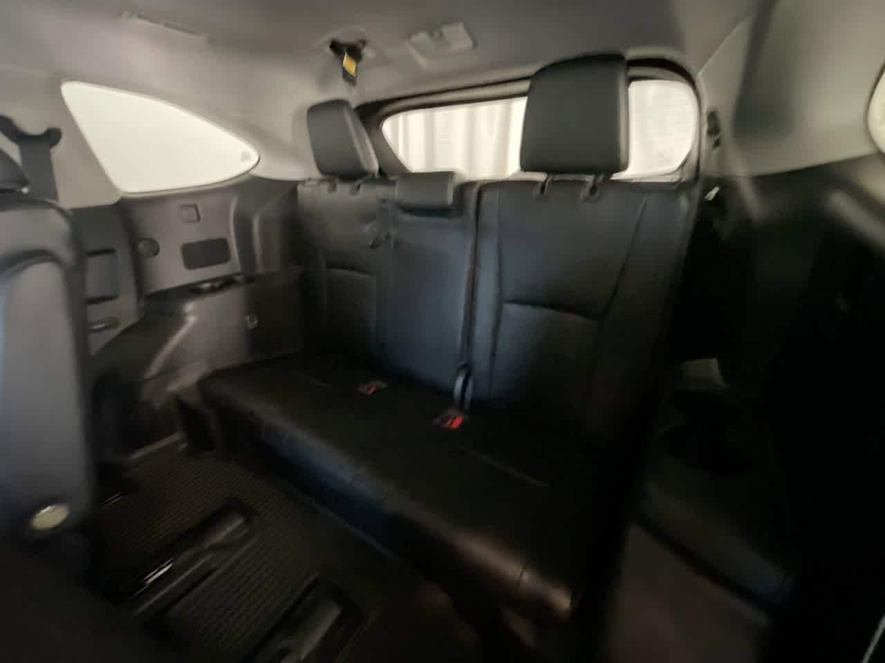 Thumbnail: 2020 Toyota Highlander - 24