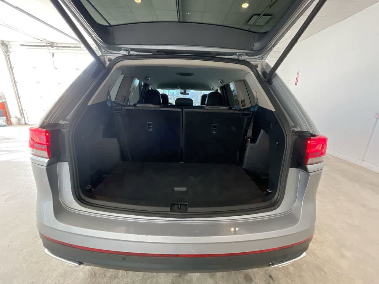 Thumbnail: 2021 Volkswagen Atlas - 24