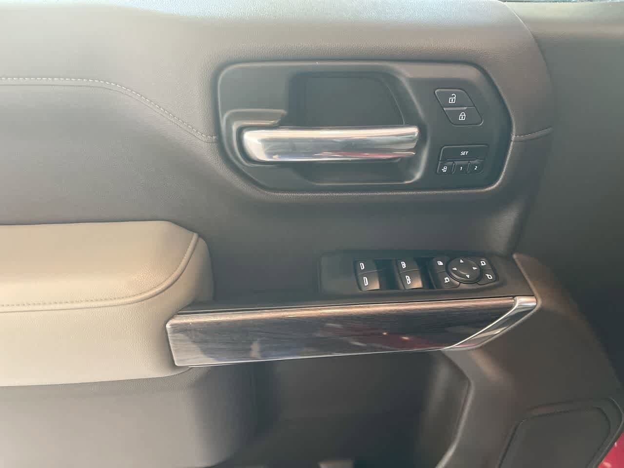 Thumbnail: 2021 Chevrolet Silverado 1500 - 13