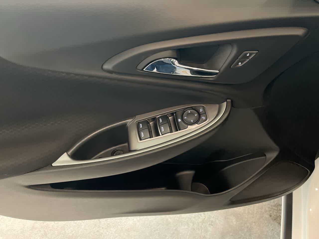 Thumbnail: 2023 Chevrolet Malibu - 13