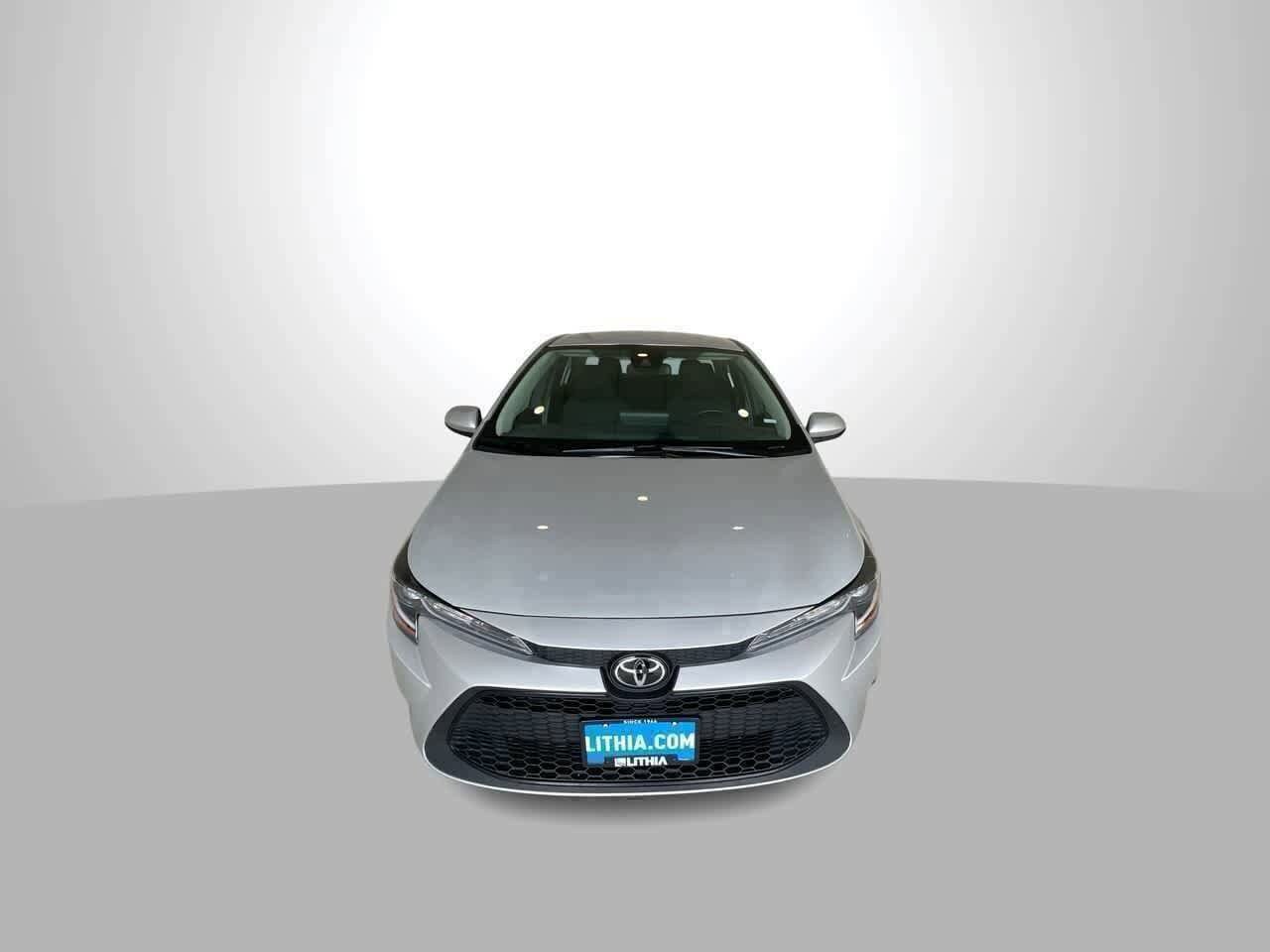 2022 Toyota Corolla LE photo 3