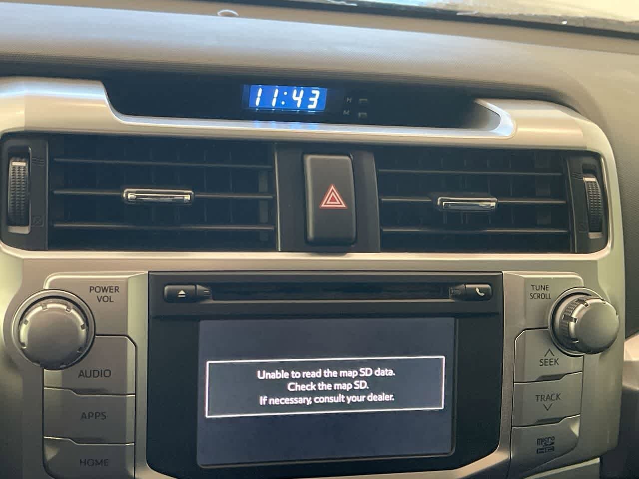 Thumbnail: 2015 Toyota 4Runner - 18