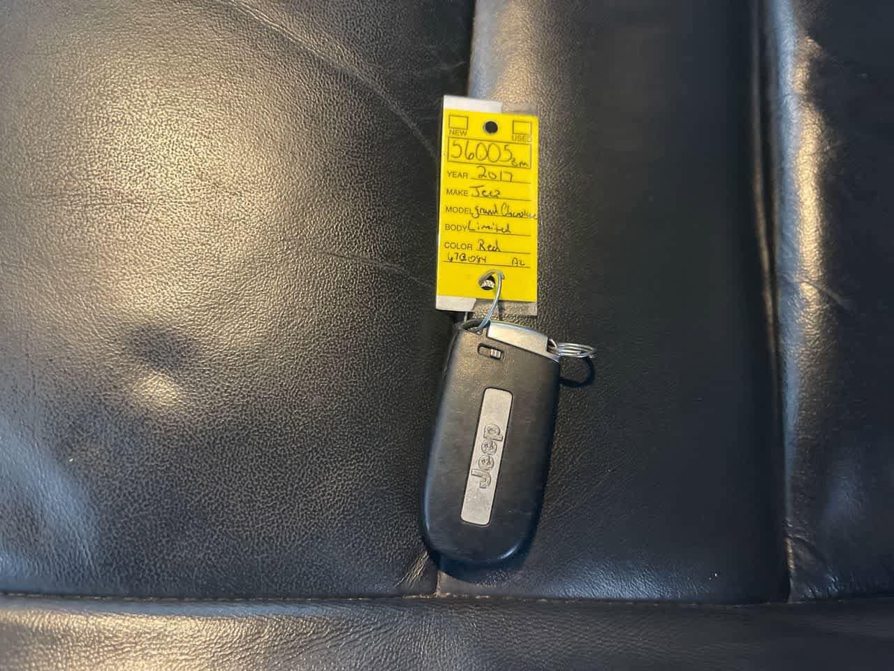 Thumbnail: 2017 Jeep Grand Cherokee - 26