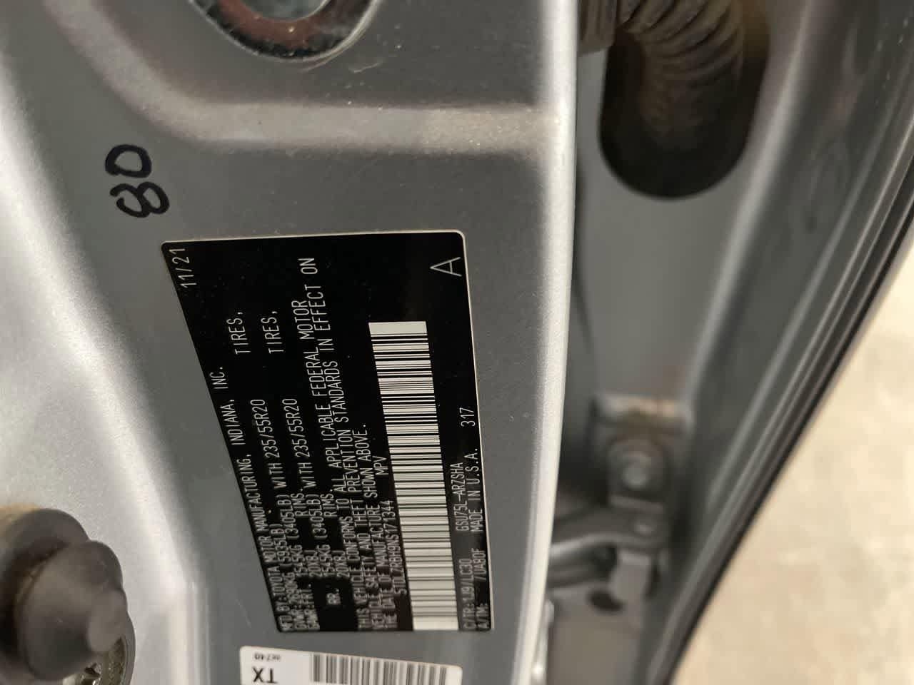 Thumbnail: 2022 Toyota Highlander - 29