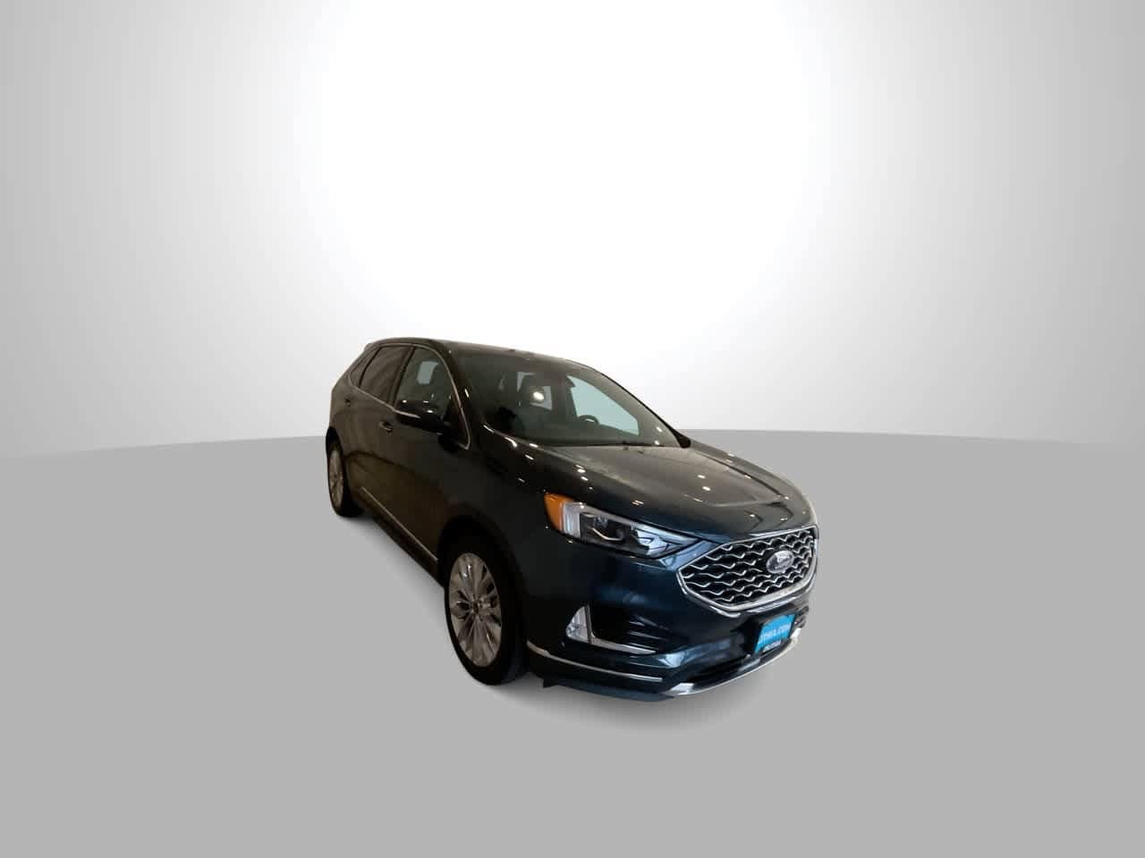 Thumbnail: 2022 Ford Edge - 2