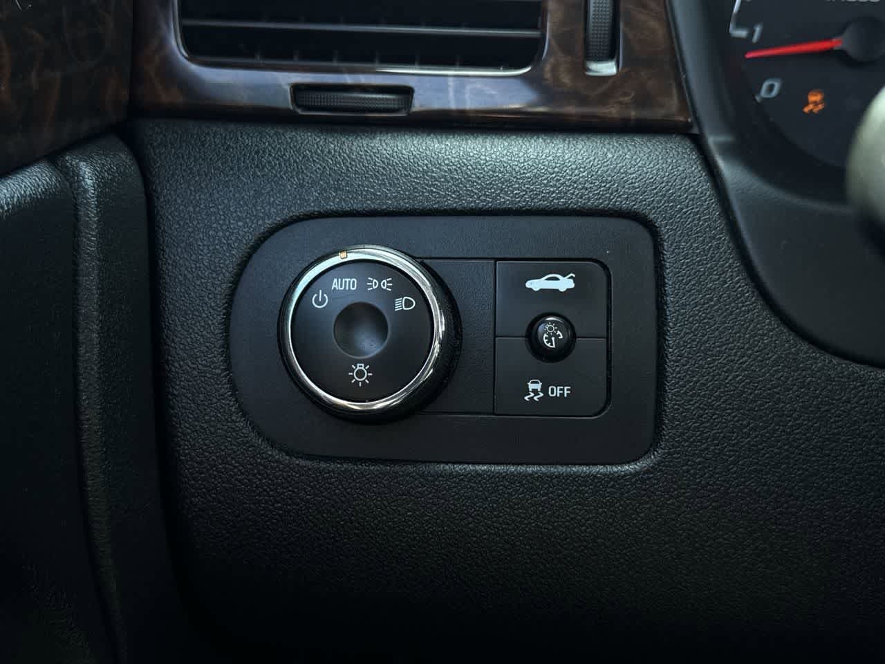 Thumbnail: 2015 Chevrolet Impala - 21